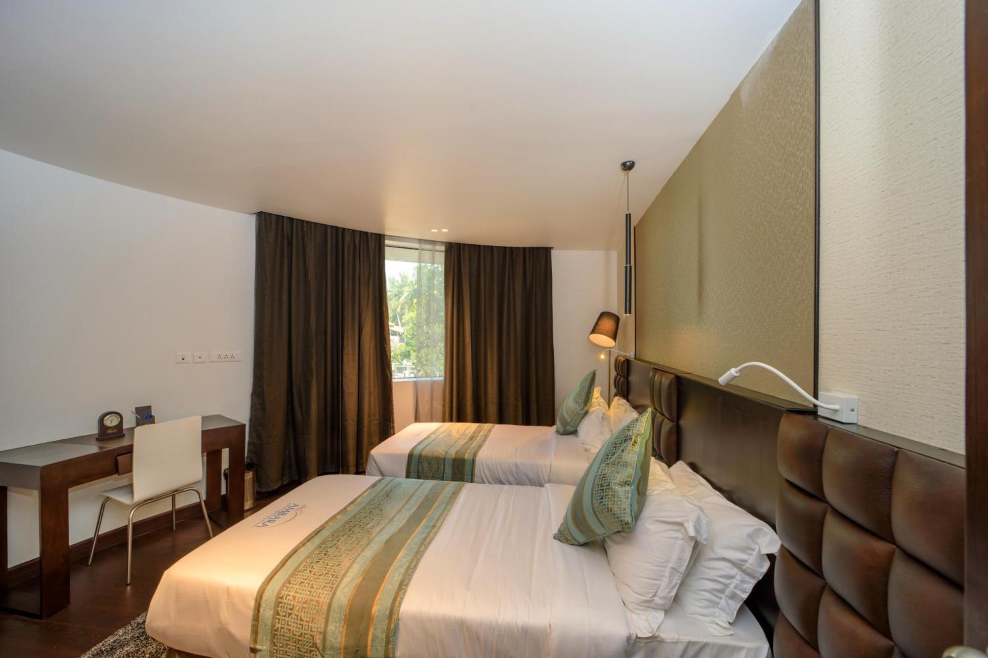 Ambara Suites Thiruvananthapuram Екстер'єр фото